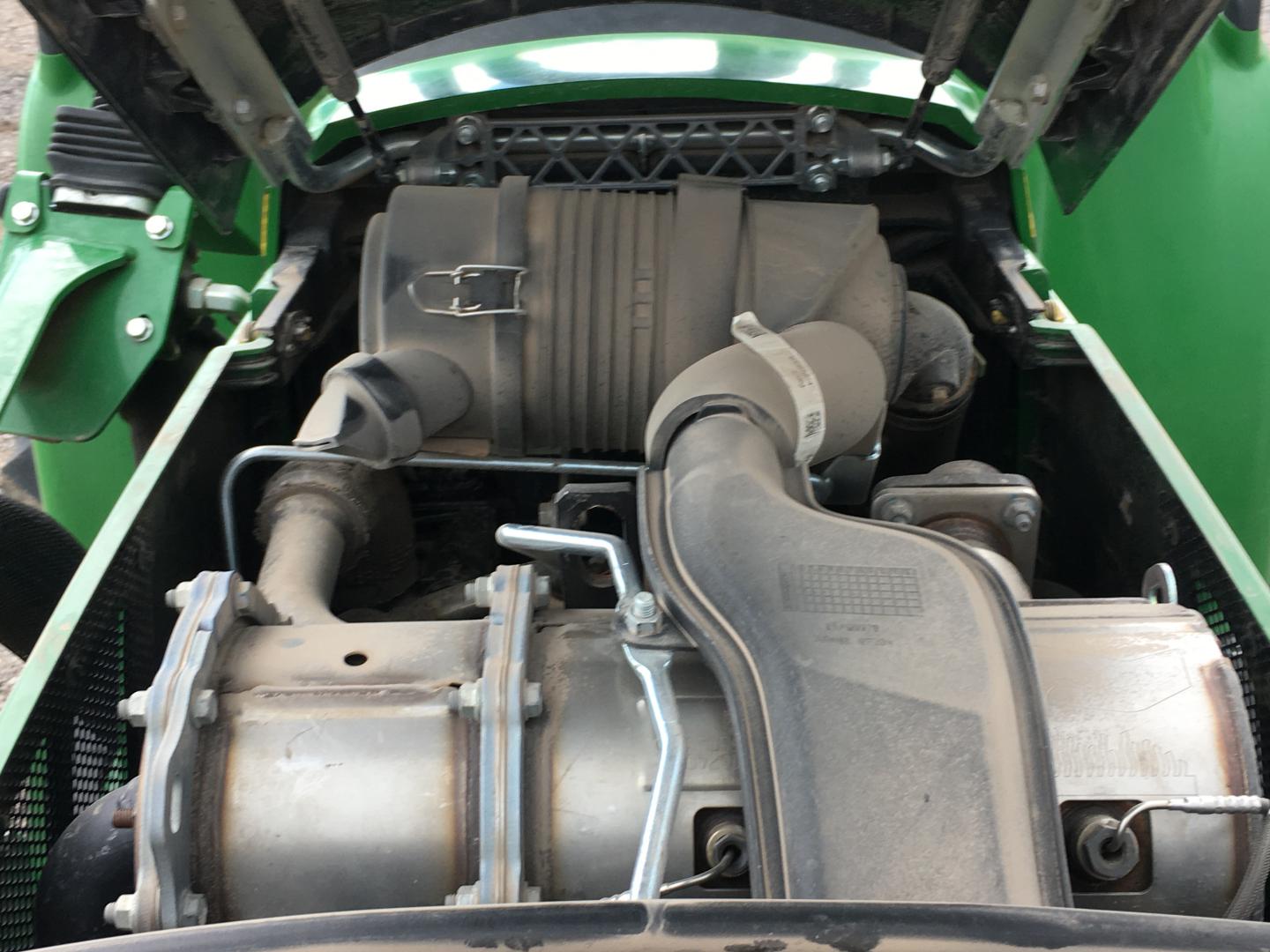 ./imagenes/INVOICE/2019/16451/TRACTOR AGRICOLA JOHN DEERE 3038E (48).JPG